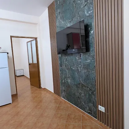 Tirana City Apartment Apartamento *
