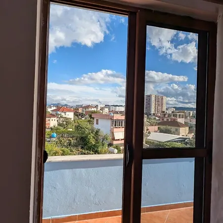 Apartamento Tirana City Apartment *